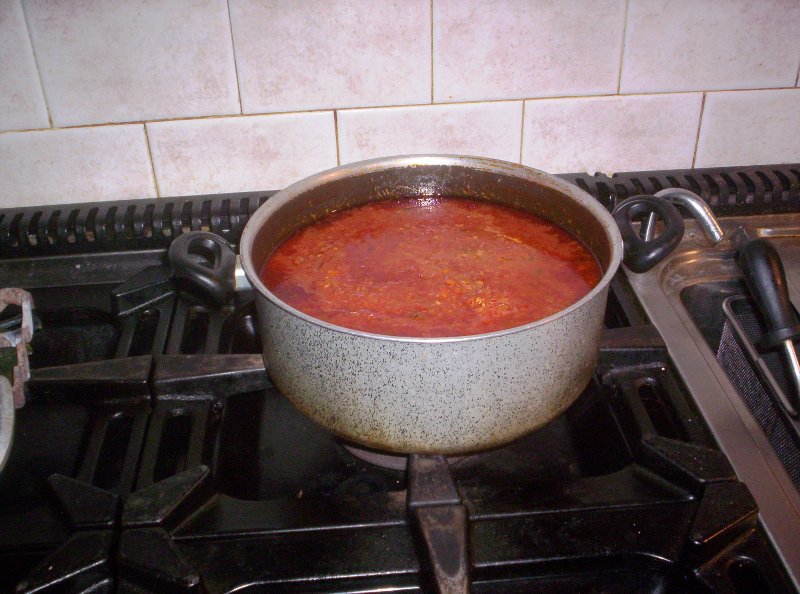 Preparazione del sugo.JPG